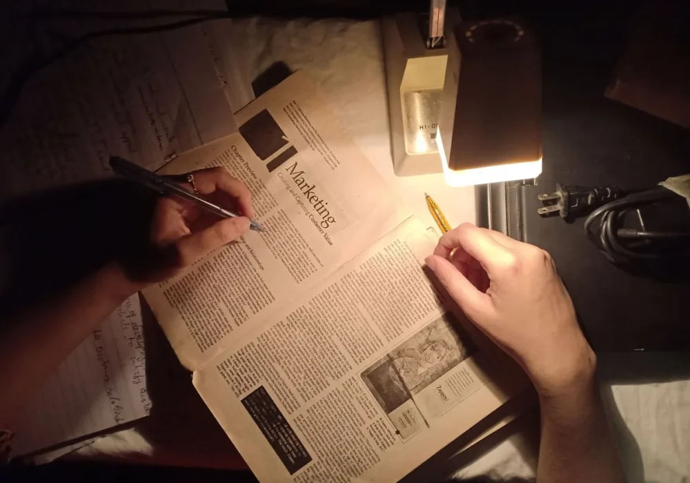 cara menulis lead yang tidak membosankan writing article desk